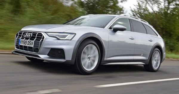 Години на производство:  2019-2022

Сблъсквайки SUV и комби, оригиналното Audi A6 Allroad се изправя срещу Range Rover с подобна комбинация от лукс и здравина. Подобни коли бяха предлагани от Volvo и Mercedes, а Allroad остана в гамата на Audi до 2022 година. Тогава неговите SUV колеги взеха превес в класациите за продажби.

Намаляващият апетит за автомобили като Allroad обаче е добра новина за купувачите на употребявани коли. Особено за тези, които търсят страхотна универсална машина за теглене без тромави SUV. 

Последният A6 Allroad е най-добър във версията 45 TDI - с неговия 3.0-литров V6 дизелов двигател, който изпомпва 228 к.с. и 500 Nm въртящ момент чрез своята quattro система за задвижване. Стандартното въздушно окачване също е голям плюс, когато се възползвате максимално от 2500 кг капацитет на теглене.
